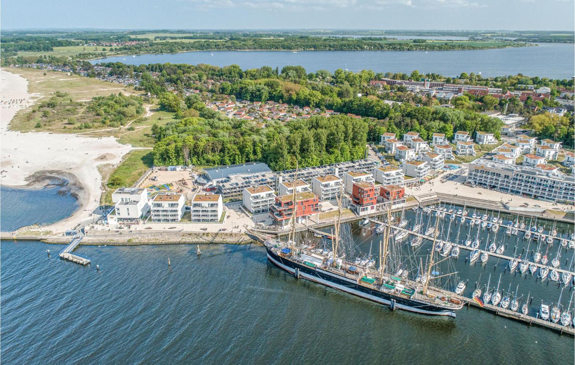 Lovely Apartment In Luebeck Travemuende With Wifi Exterior photo